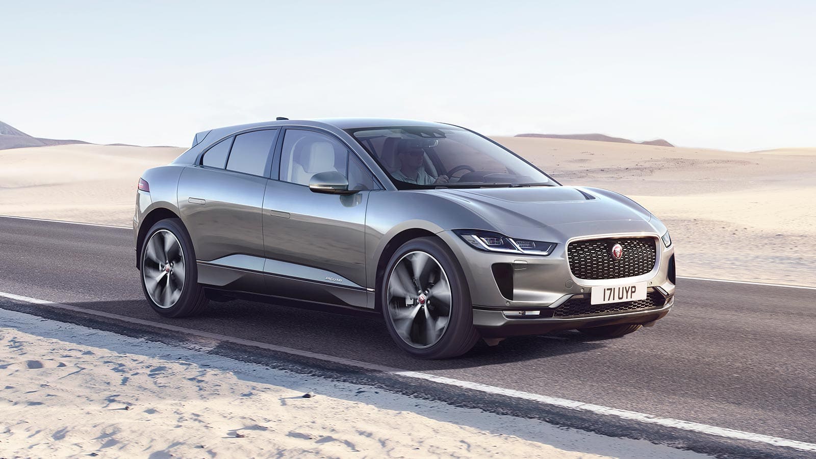 Jaguar I-Pace a Bologna: il primo SUV elettrico di casa Jaguar