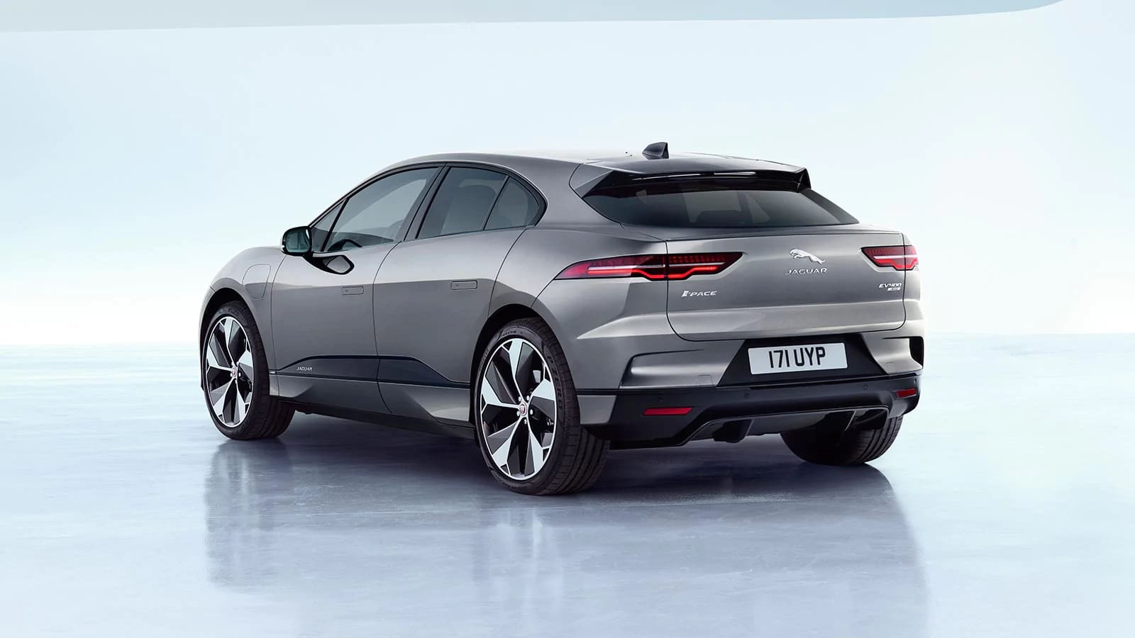 Jaguar I-Pace a Ferrara: il primo SUV elettrico di casa Jaguar