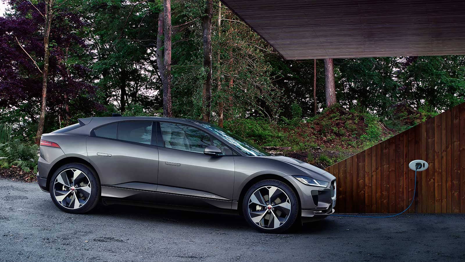 Jaguar I-Pace a Imola: il primo SUV elettrico di casa Jaguar